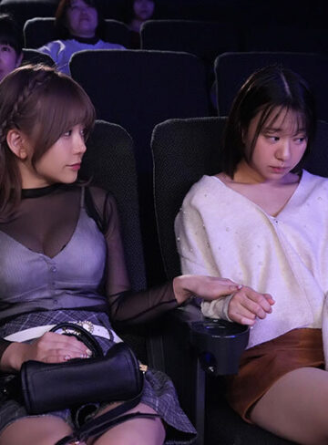 上映中の映画館でまさかギャルにイカされるなんて… 声も出せずエンドロールまでじっくり快楽を植え付けられる羞恥レズ痴●