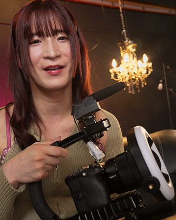 日本初ニューハーフAV監督・姫岡しあが撮る！ニューハーフレズビアン・ハメ撮り密着デート with 東籬夕佳