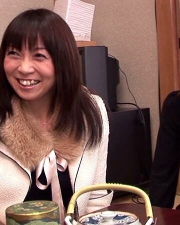 10周年プレミアム作品 グローバル黒ギャルナンパ隊がイク！人妻温泉レズナンパ 白い人妻VS黒ギャル｜