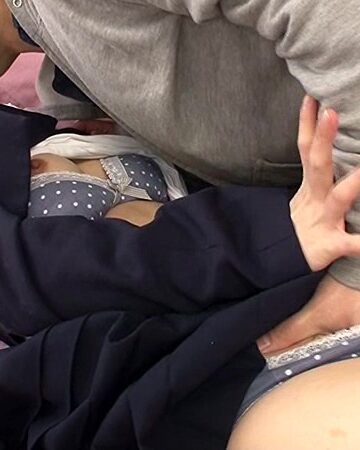 「早くしないと赤ちゃんできちゃう！」妹の妊娠を心配するお姉ちゃんが禁断のクンニで中出しされた精子を吸い取りごっくん！2｜