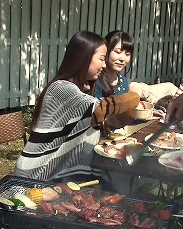 婦人会のBBQ大会で全裸羞恥芸をさせられていた僕の妻｜玉木くるみ・京野美麗・戸田ゆりあ