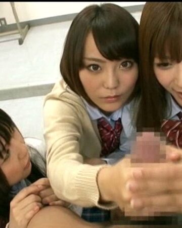同級生にオモチャにされる夢の学校生活 4｜さとう遥希・つぼみ・平野あおい