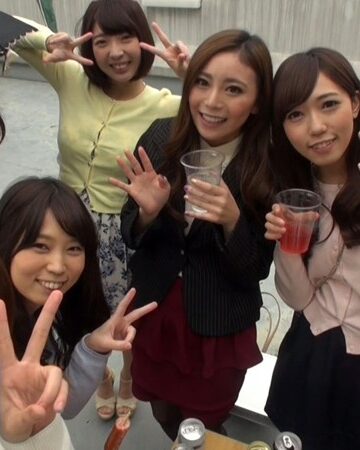 会社の女子会ほろ酔い乱れレズ映像 女同士で撮影したホームビデオ記録｜