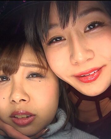 バーチャル寝取られ痰唾吐き顔面舐めレズ｜喜多方涼・綾瀬さくら・明里ともか