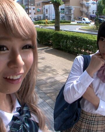 「覗き癖のある俺がギャルに妹とのレズセックスを見せて欲しいと頼んだ結果www」 阿部乃みく 相葉レイカ｜阿部乃みく・相葉レイカ