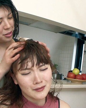 変態的顔舐め唾液淫臭レズ｜新名未来・芦川芽依・希咲あや