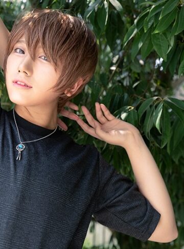 100％女を堕とす甘い顔！！ イケメン過ぎるヴァイセクシャル女子が永井みひなを興奮させまくりのレズタチDebut！！ 星宮旭｜みひな （あずみひな、永井みひな）